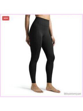 High-Waisted Yoga Leggings with Pockets No Front Seam Chic Minimal Activewear